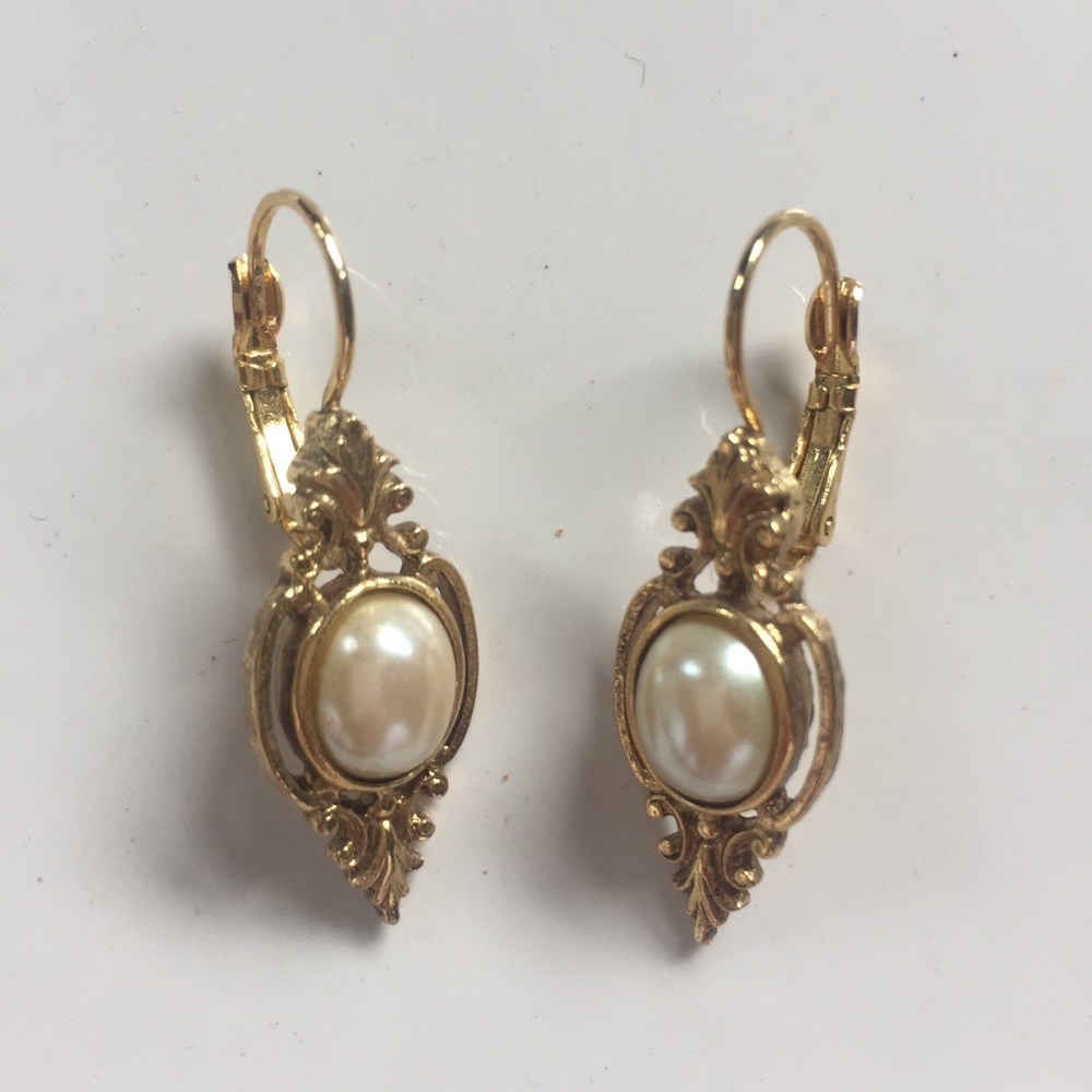 Faux Gold & Pearl Earrings
